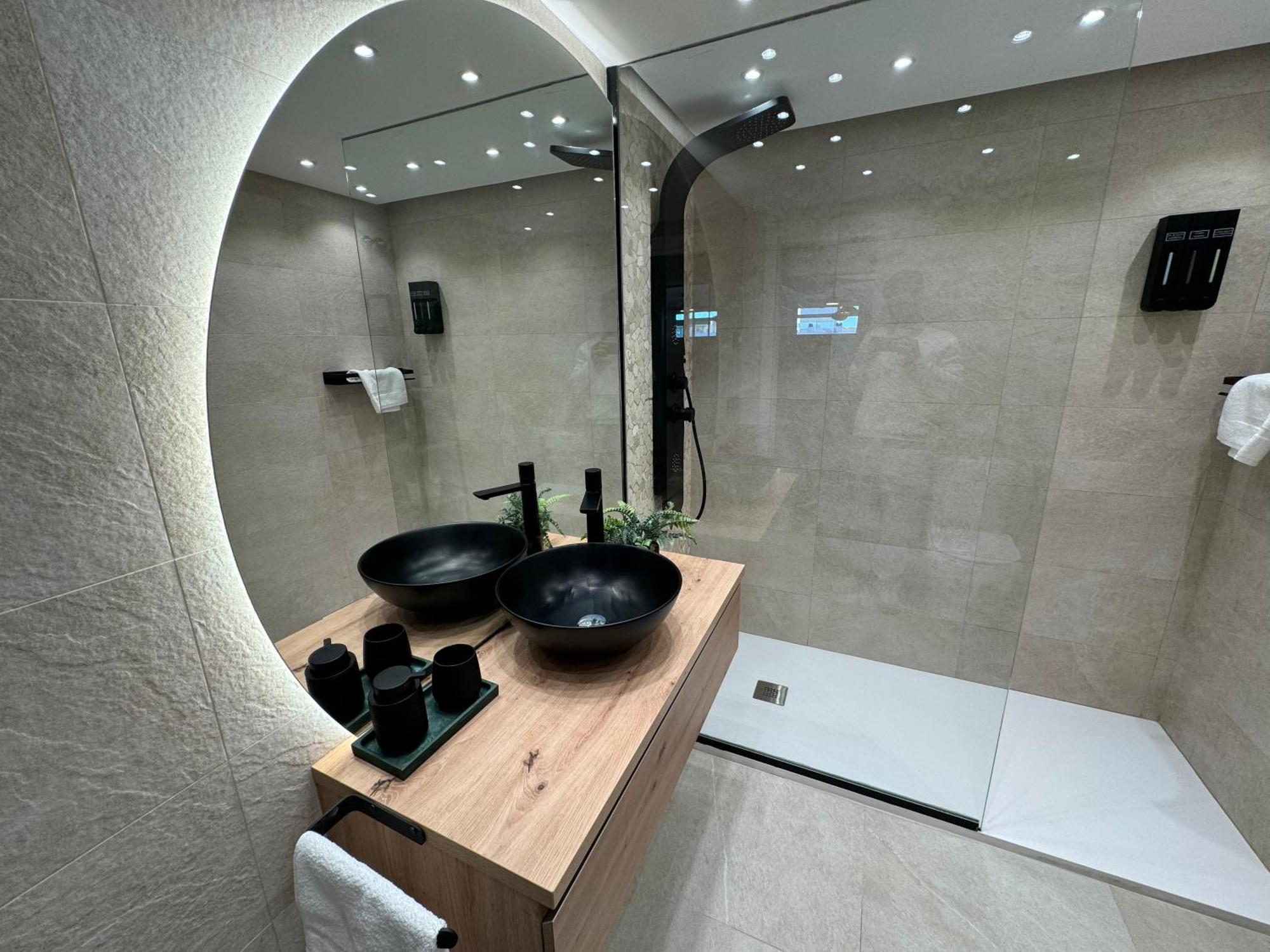 Zelun Suite Torremolinos Center Екстериор снимка