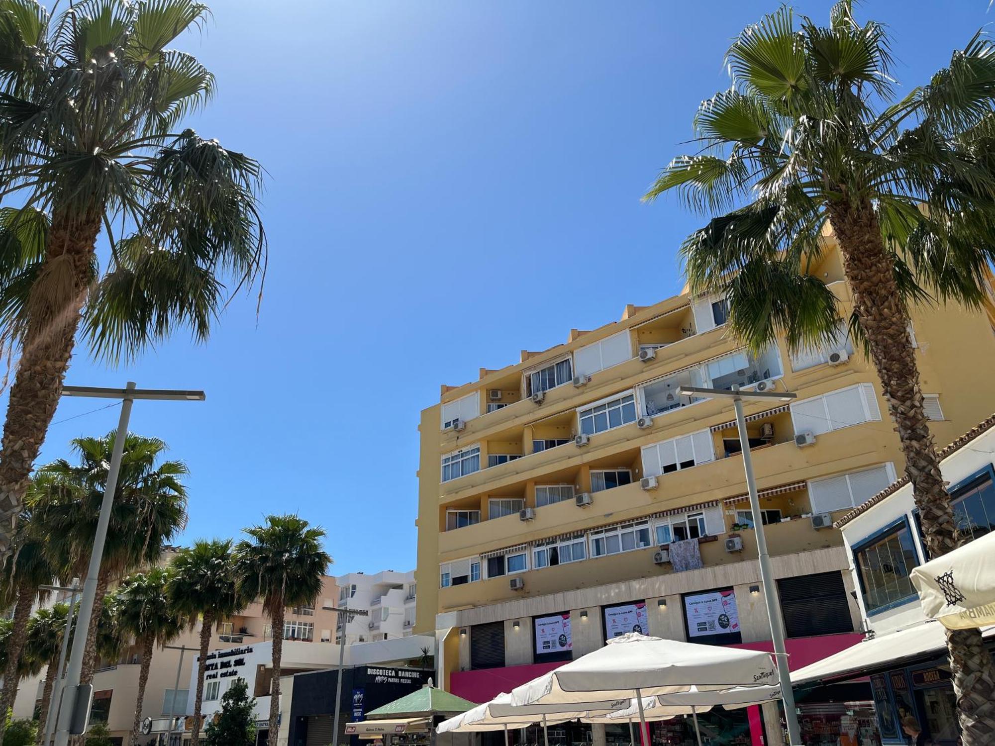 Zelun Suite Torremolinos Center Екстериор снимка
