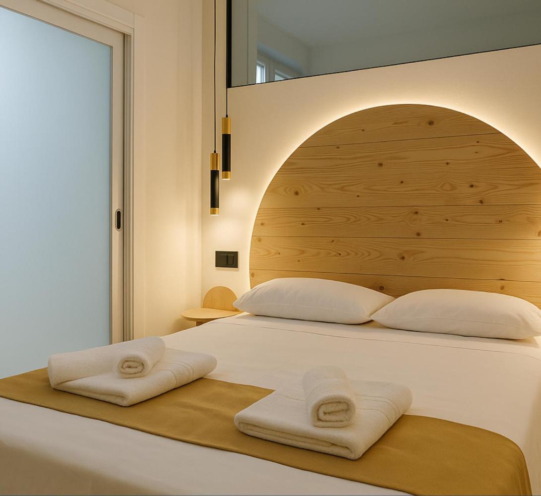 Zelun Suite Torremolinos Center Екстериор снимка